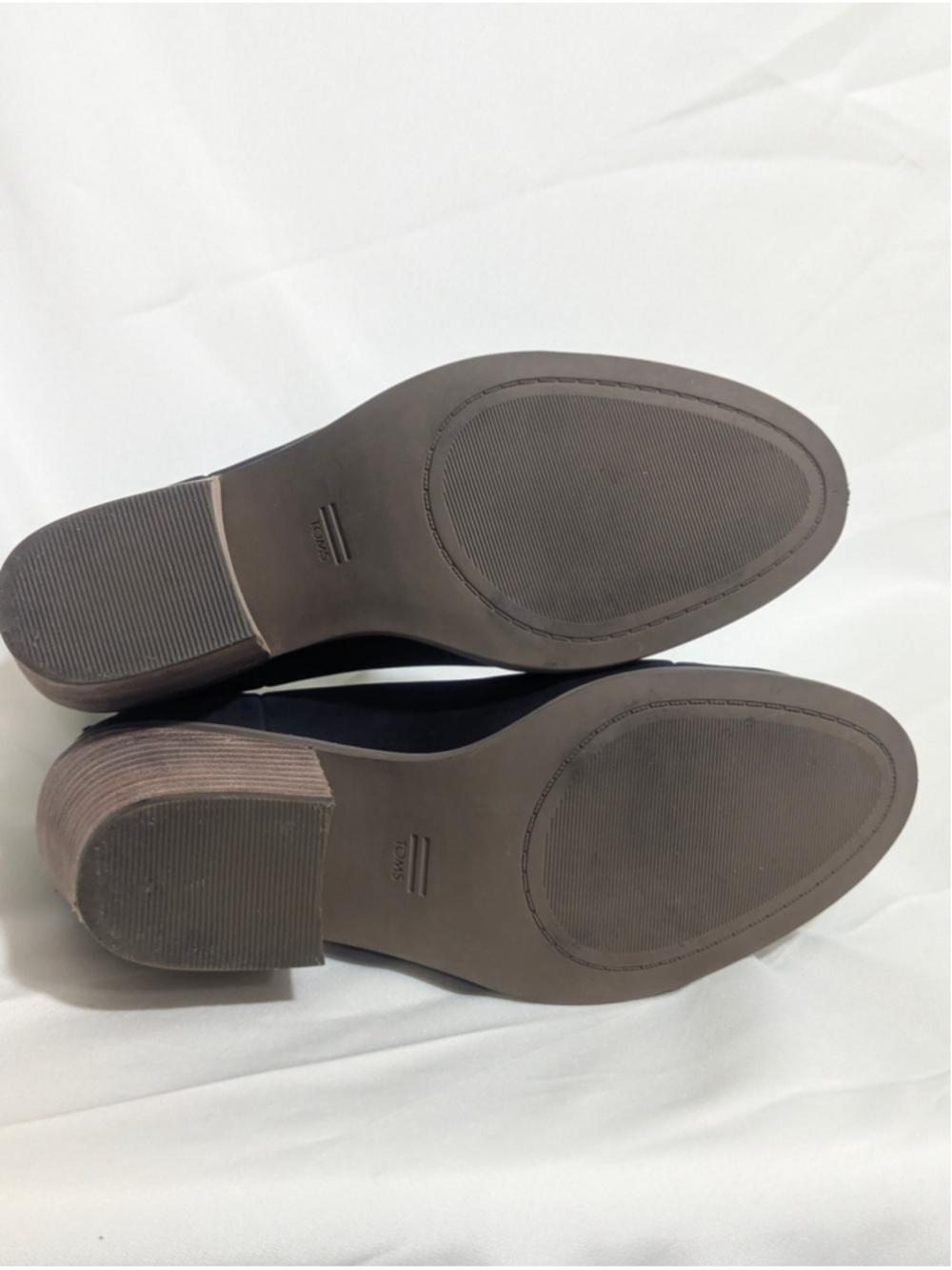 Toms Womens Black Suede V-Cut Ankle Booties abluck Heel Size 8 - Picture 7 of 7